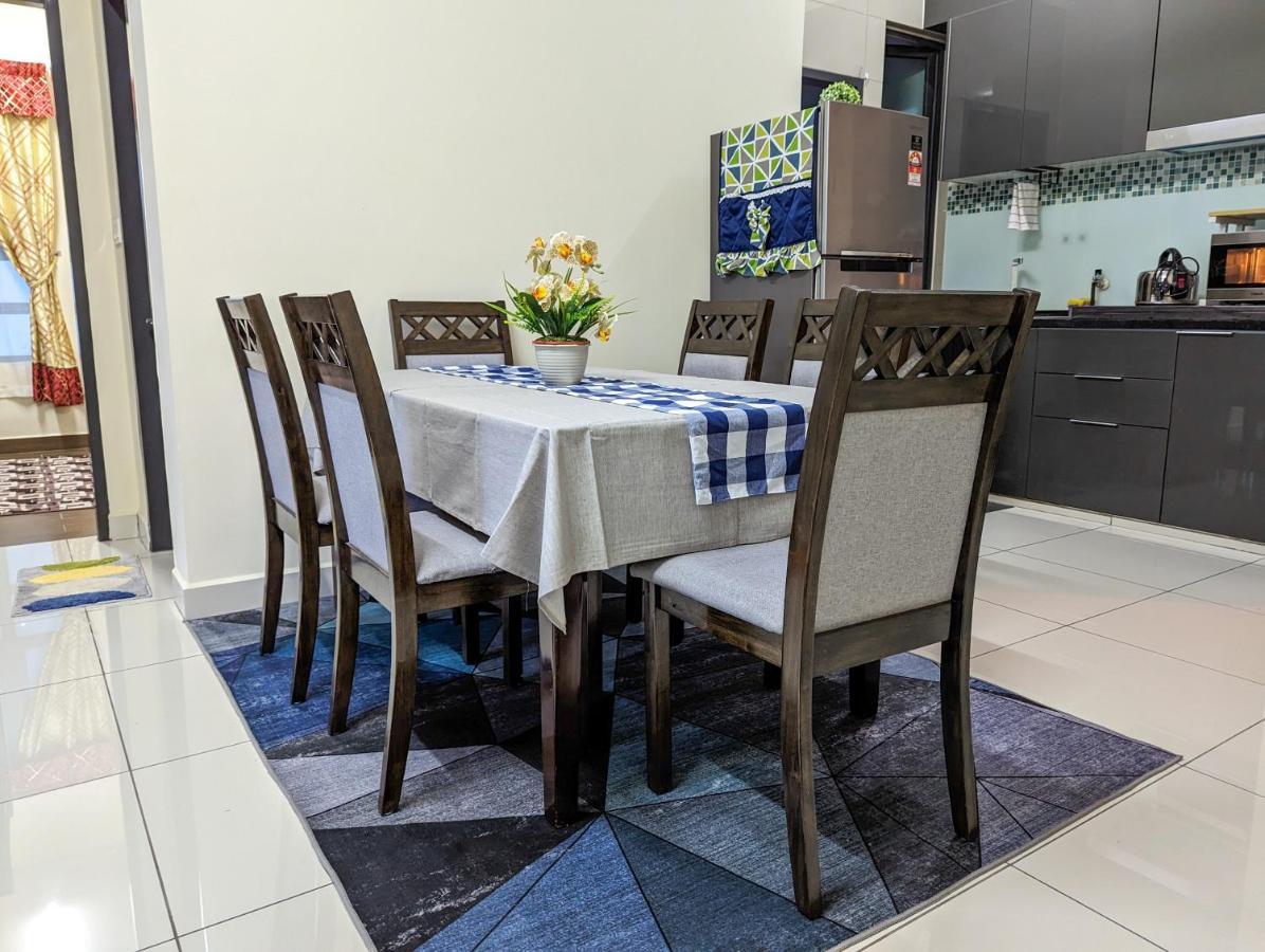 Az Homestay Putrajaya Esterno foto